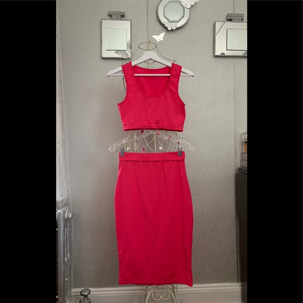 Crop tank top and skirt set